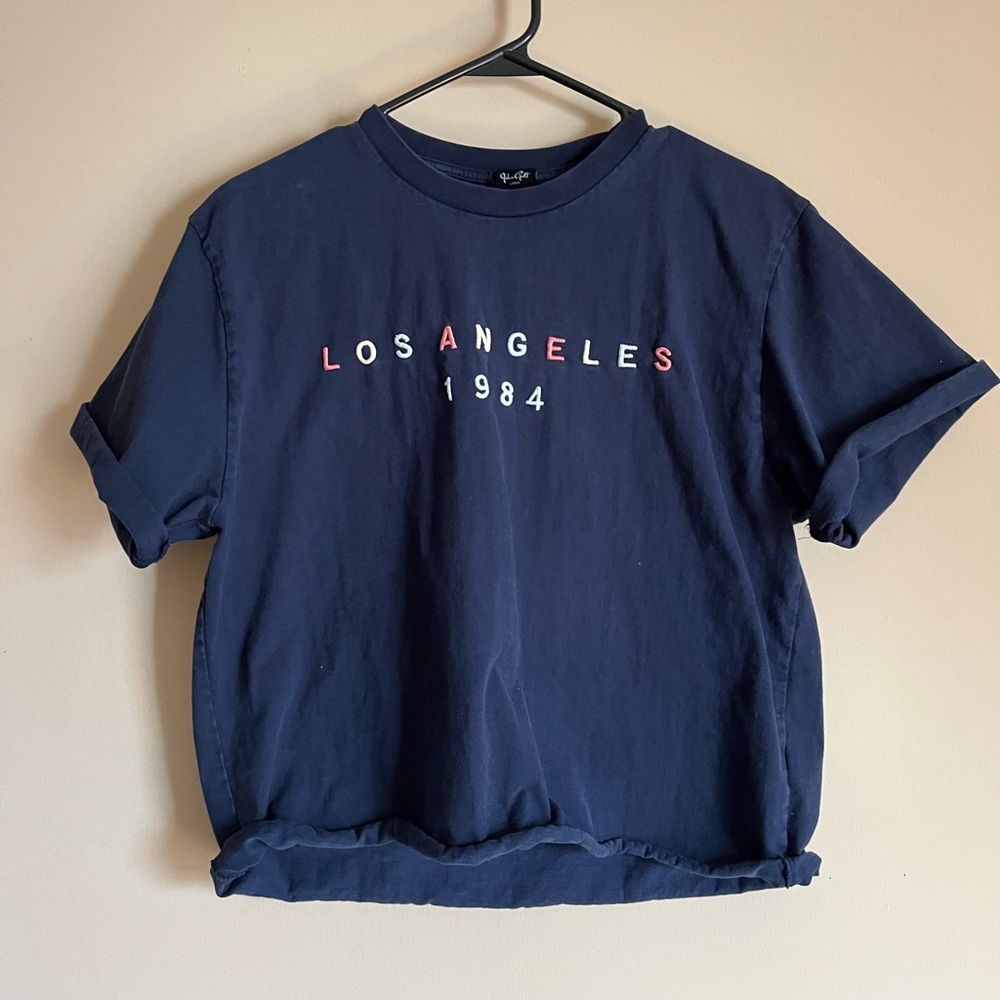 Brandy Melville Los Angeles cropped shirt. One Size fits all